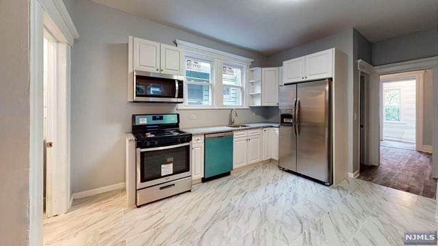 885 19th Street - Photo 1