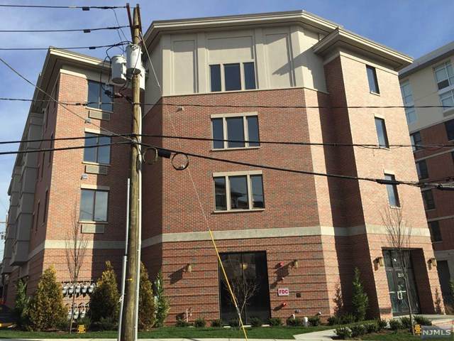 223 Walker Street - Photo 1
