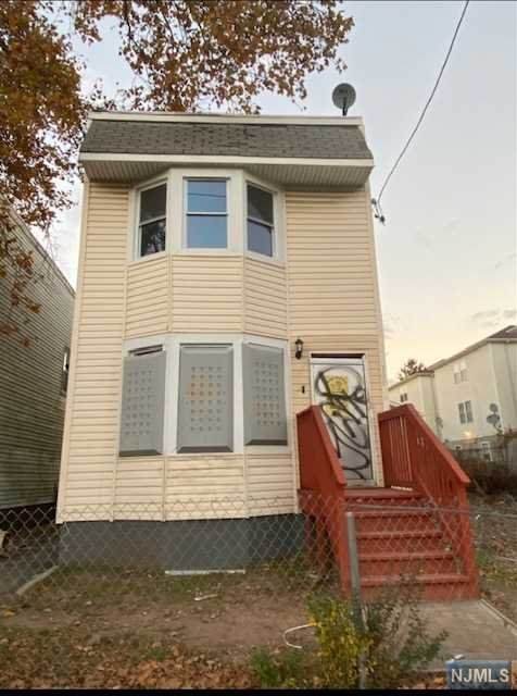 301 Nye Avenue - Photo 1
