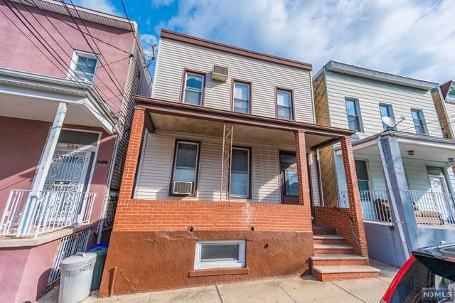 592 67th Street - Photo 1
