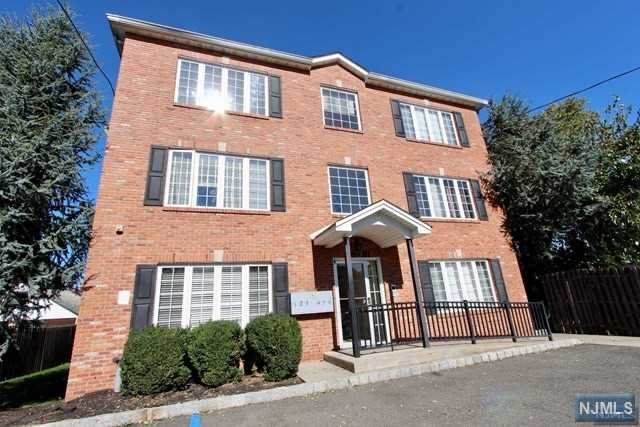 209-211 Stiles Street - Photo 1