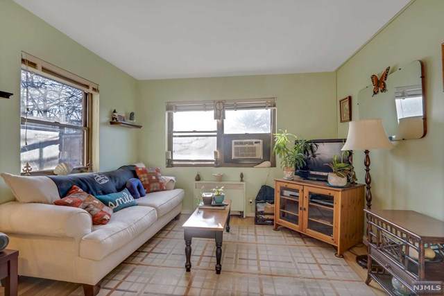 3060 Edwin Avenue - Photo 1