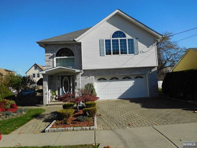 261 Maple Avenue - Photo 1