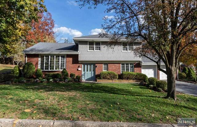 16 Adele Avenue - Photo 1