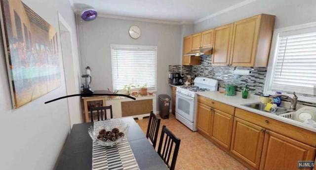 227 Washington Place - Photo 1