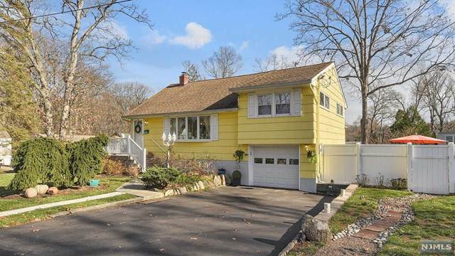 170 Redwood Avenue - Photo 1