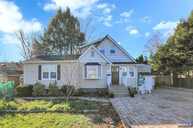 60 Lawrence Avenue - Photo 1