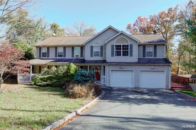18 Overlook Drive - Photo 1