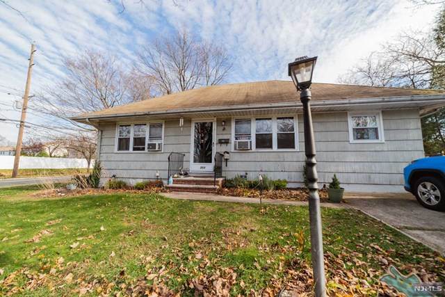 711 Holly Street - Photo 1
