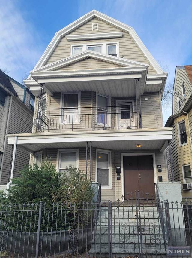 569 Clinton Street - Photo 1