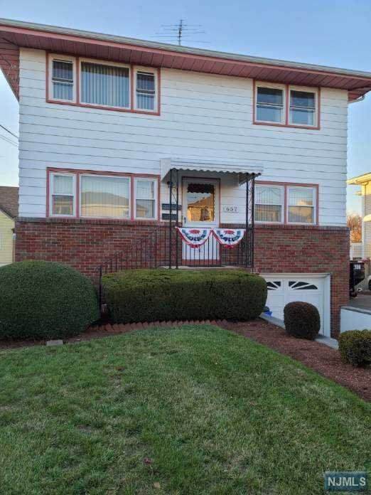657 10th Street - Photo 1