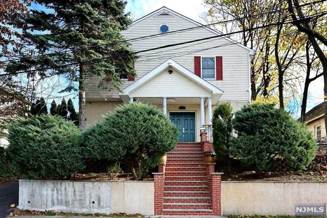 922 Poplar Avenue - Photo 1