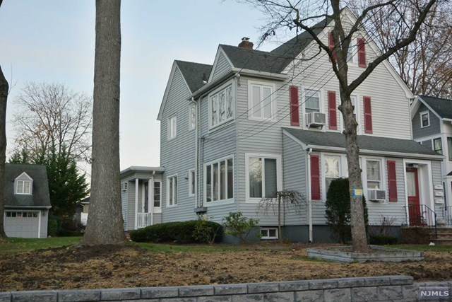 305 Maple Avenue - Photo 1
