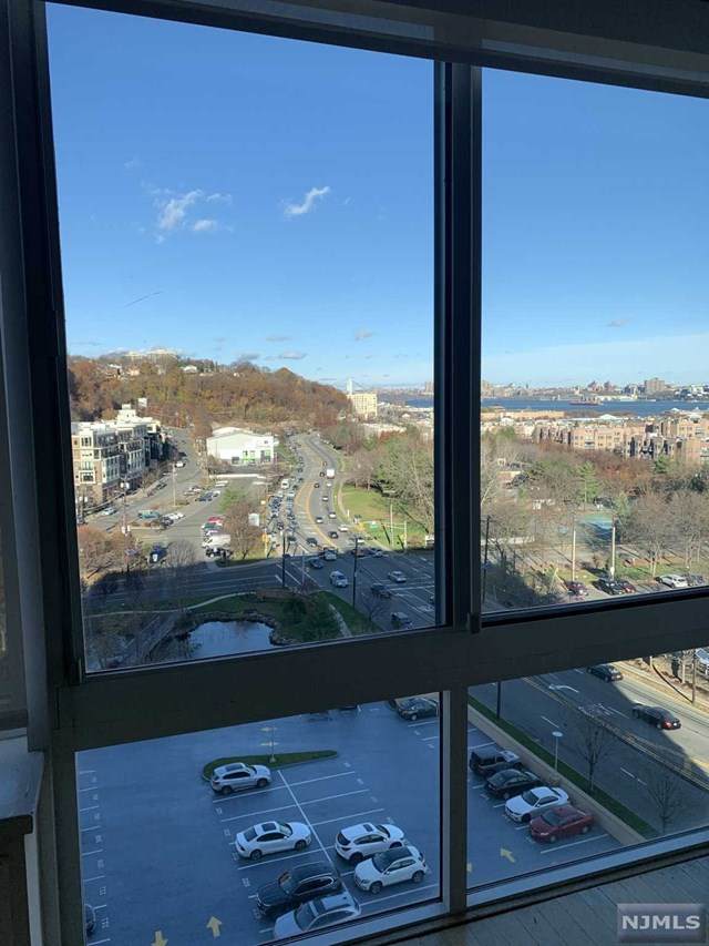 1110 Hudson Park - Photo 1