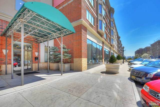 1105 City Place - Photo 1