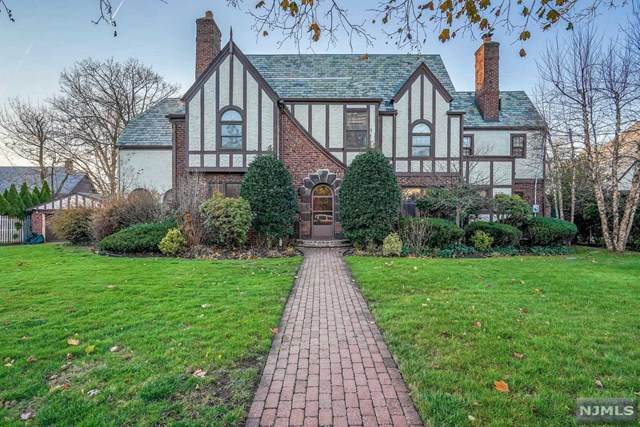 752 Carroll Place - Photo 1