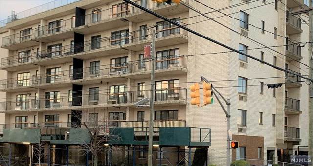 233 12th Street - Photo 1