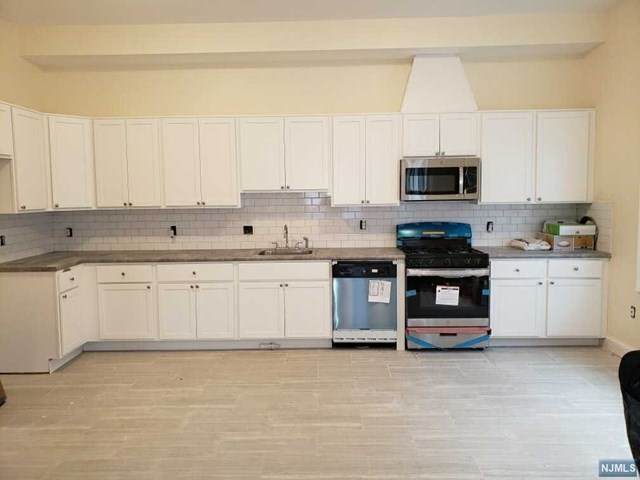 531-533 Kearny Avenue - Photo 1