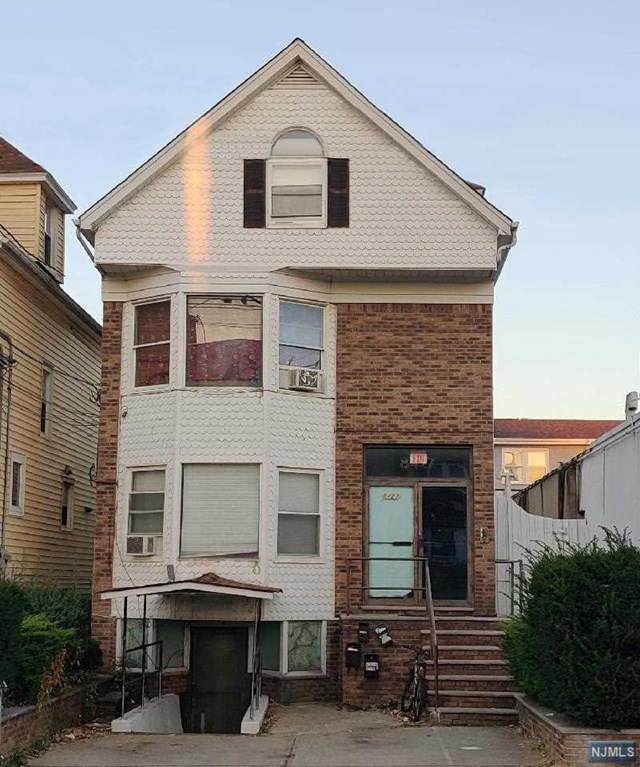 8427 Kennedy Boulevard - Photo 1