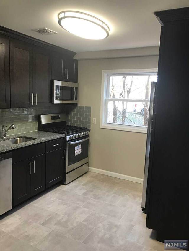 252 Berry Street - Photo 1