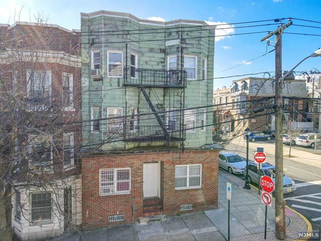 123 47th Street - Photo 1