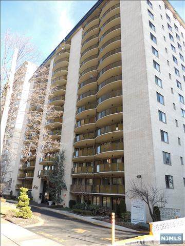 150 Overlook Avenue - Photo 1