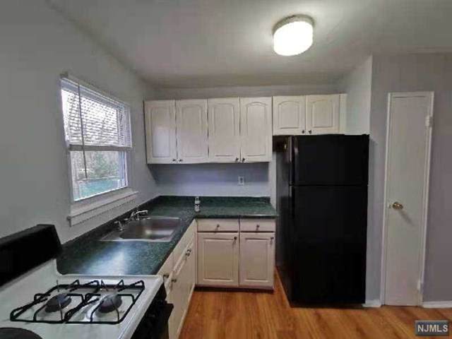24B Lakeview Avenue - Photo 1