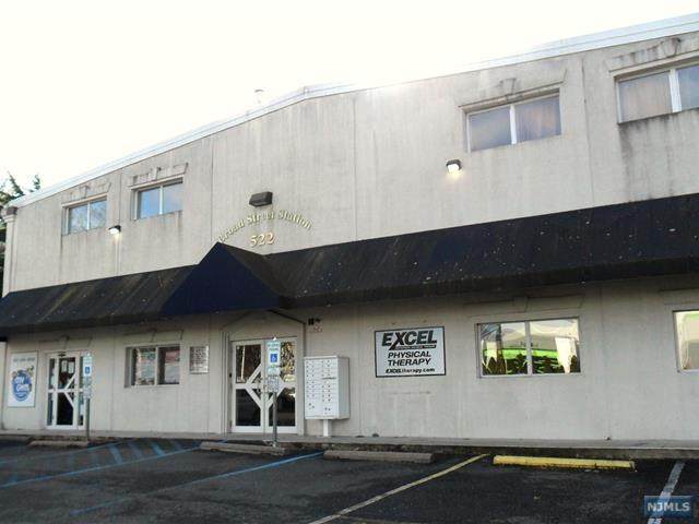 522 Broad Street - Photo 1