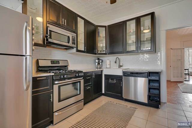 28 64th Street - Photo 1