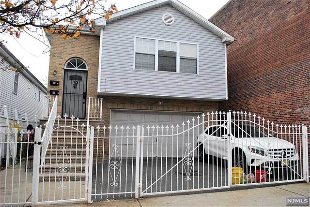 39-41 4th Street - Photo 1