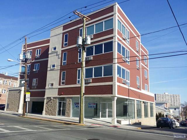 182 Anderson Avenue - Photo 1