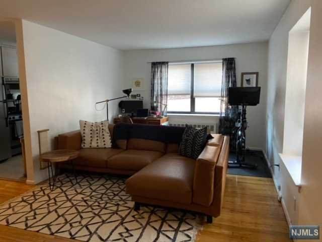 130 Orient Way - Photo 1