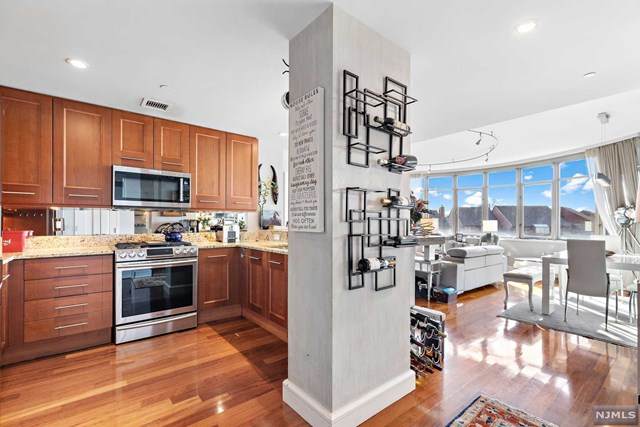 8100 River Road - Photo 1