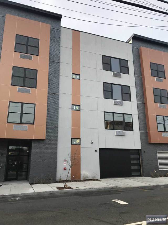 6115-6119 Broadway - Photo 1