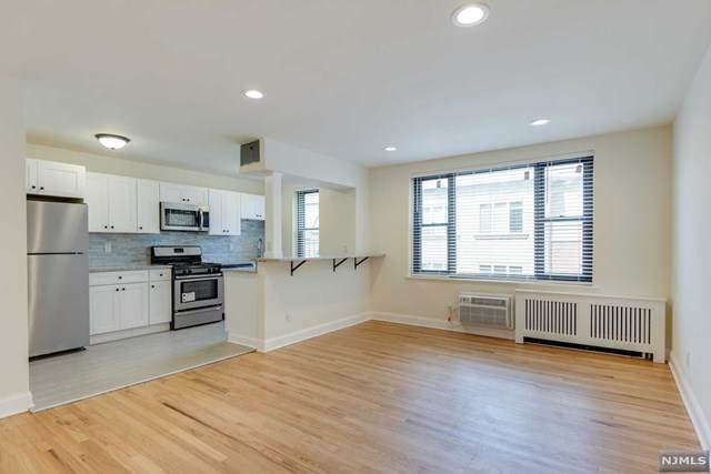100 Central Avenue - Photo 1