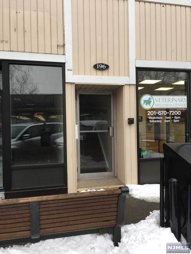 196 Rock Road - Photo 1