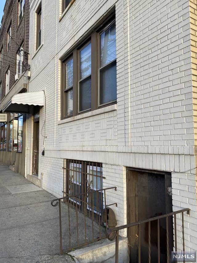 344 Anderson Avenue - Photo 1
