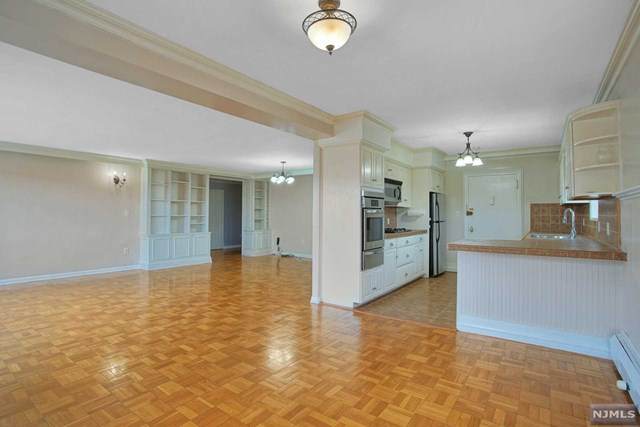 6010 Boulevard East - Photo 1