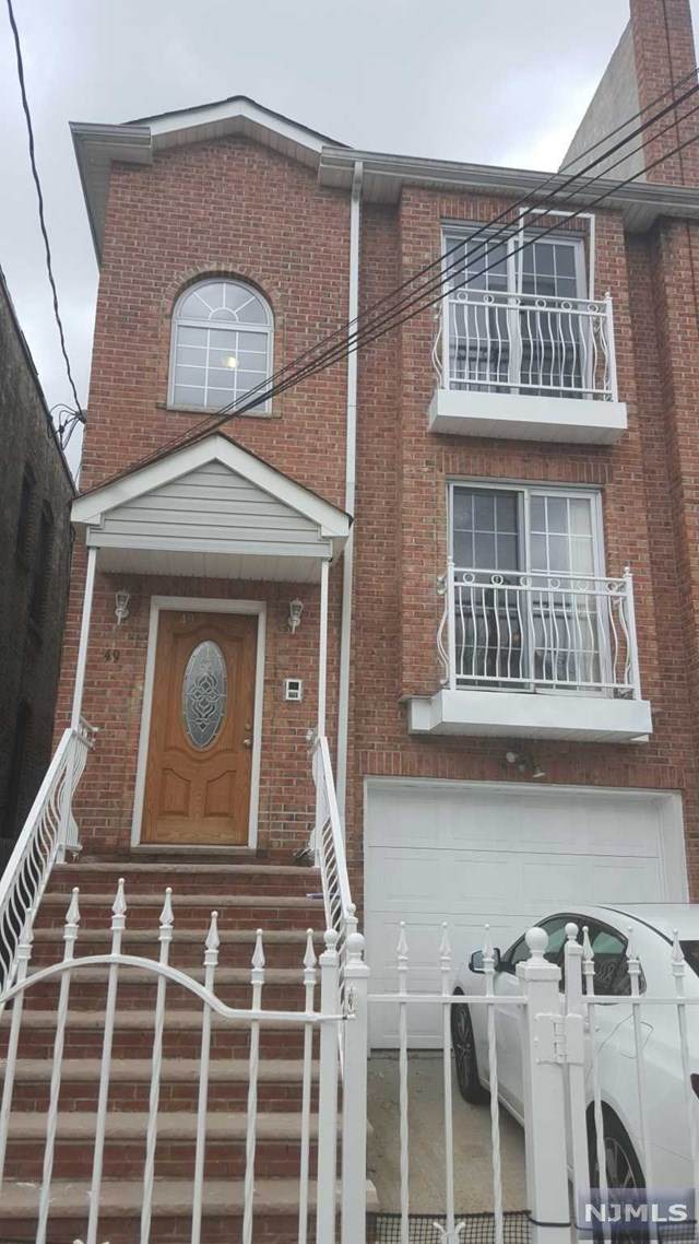 49 Rutgers Avenue - Photo 1