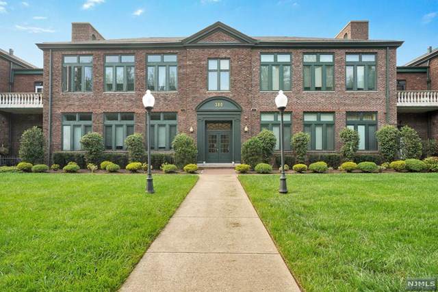 380 Broad Avenue - Photo 1