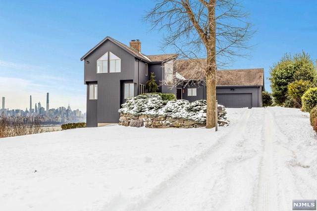 8 Riverview Avenue - Photo 1