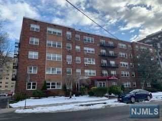 2200 Center Avenue - Photo 1