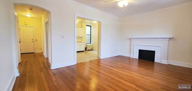 54-56 Oak Street - Photo 1