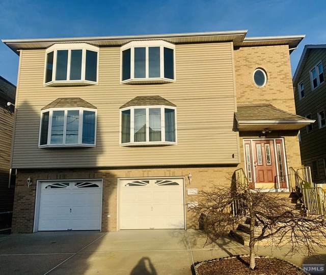 239 Wallington Avenue - Photo 1