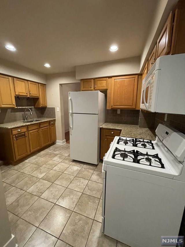 107 Kipp Avenue - Photo 1