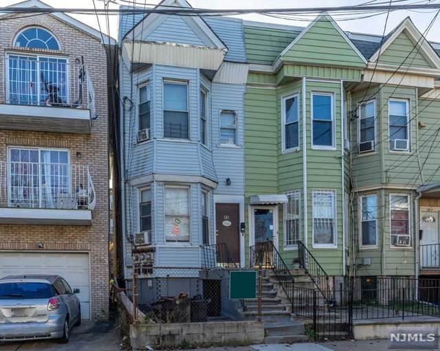 121 Kearney Avenue - Photo 1