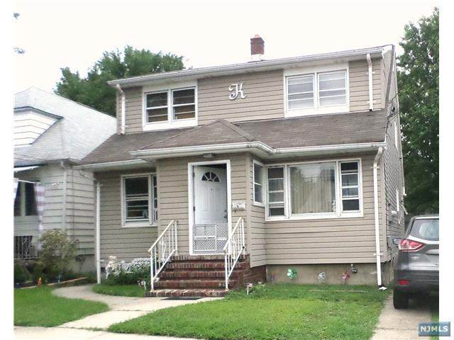 17 Halstead Avenue - Photo 1