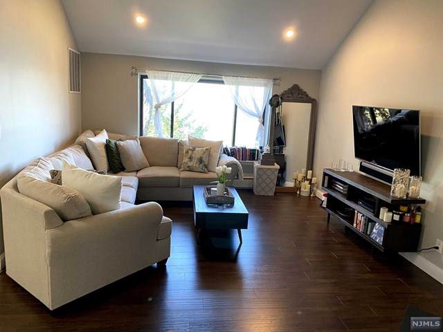 100 Sandpiper Key - Photo 1