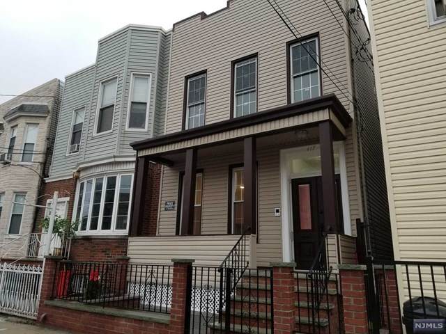 417 22nd Street - Photo 1