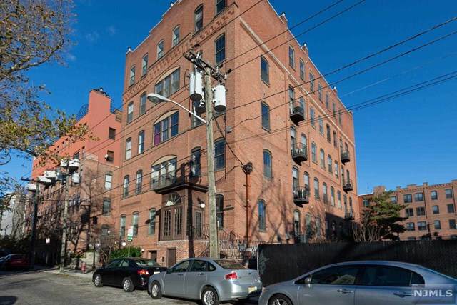 1015 Grand Street - Photo 1